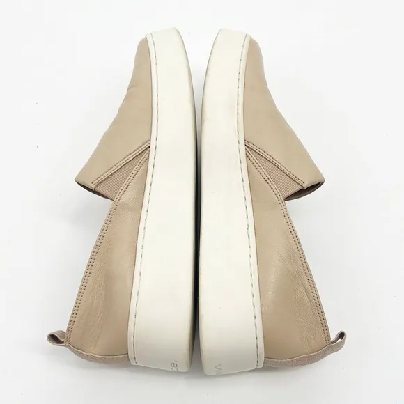 Vince Saxon 2 Slip-On Sneaker Leather size 8 Beige Tan Neutral