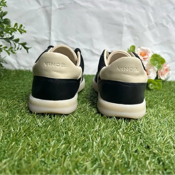 Vince womenOasis Sneaker black $250 new