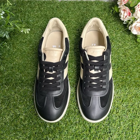 Vince womenOasis Sneaker black $250 new