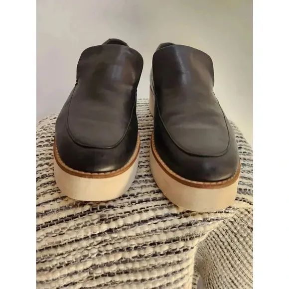 Vince Zeta Platform Leather Loafers Black Womens Size 8.