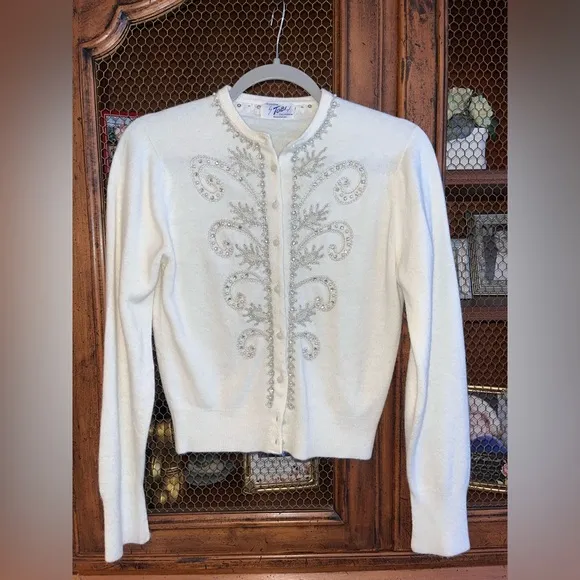 Vintage 1950’s Tobi of California Ivory Beaded Cardigan xs/s