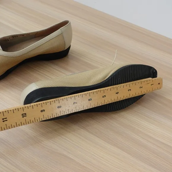 VINTAGE Salvatore Ferragamo Oxford Womens Shoes 8 AA Beige Loafers Narrow  ITALY