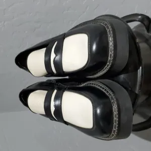 VINTAGE TATTOO ROBERT WAYNE CHUNKY PENNY LOAFERS BLACK WHITE SIZE 8 M