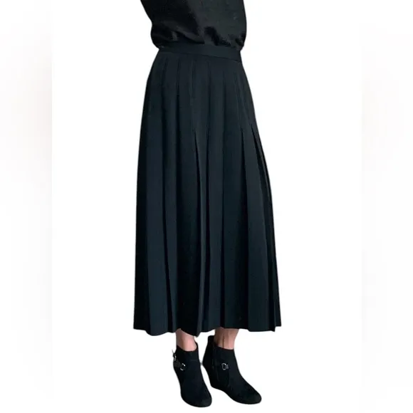 Vintage Wool Saks Fifth Avenue Pleated Midi Skirt