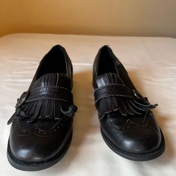 Vintage 90s Kiltie Fringe Loafer Black Leather Slip On Buckle Detail Women’s 10