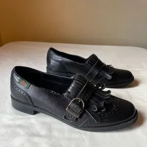 Vintage 90s Kiltie Fringe Loafer Black Leather Slip On Buckle Detail Women’s 10
