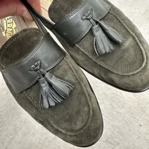 Vintage Salvatore Ferragamo Olive Green Suede Tassel Penny Loafers Size 9.5