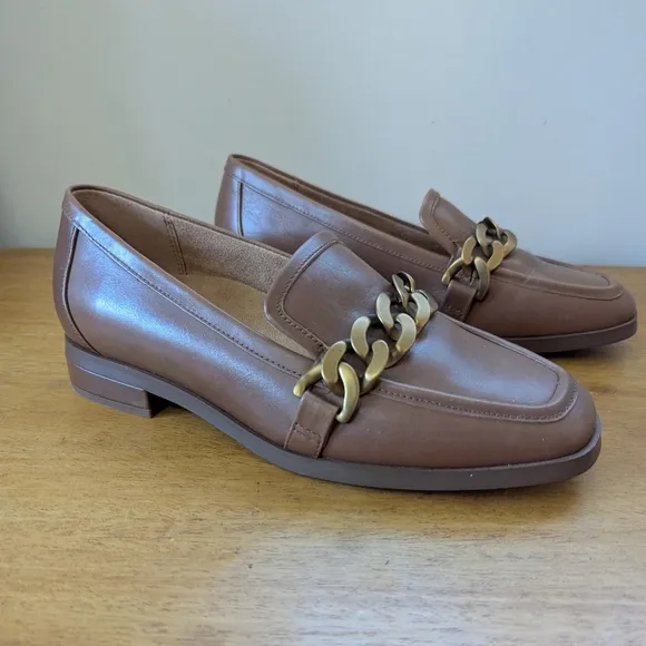 Vionic Mizelle Chunky Chain Leather Loafers