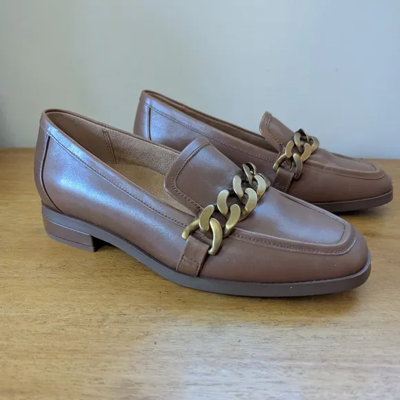 Vionic Mizelle Chunky Chain Leather Loafers
