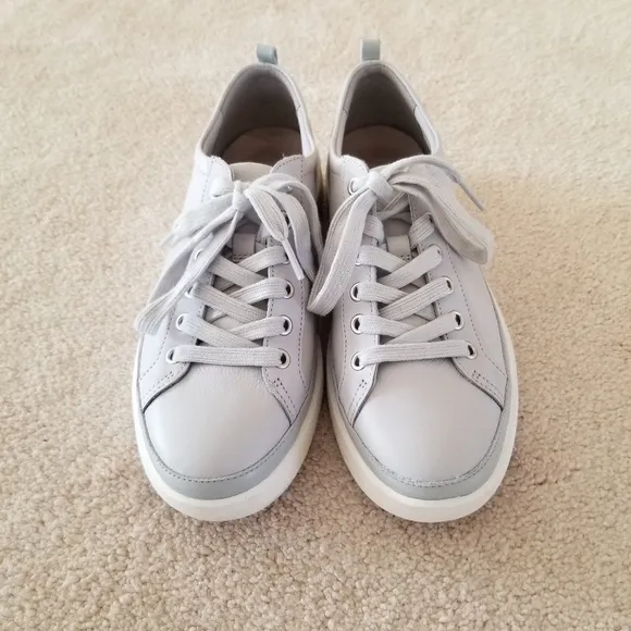 Vionic Winny Gray Sneakers Size 9