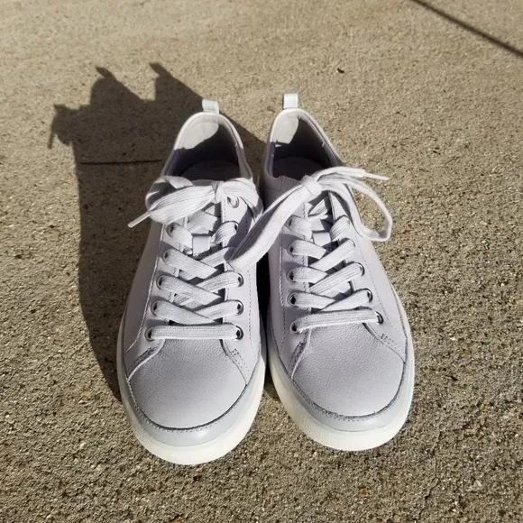 Vionic Winny Gray Sneakers Size 9
