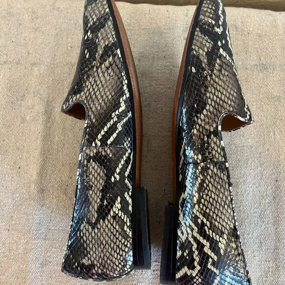 Vionic Woman's Animal Print Leather Willa Li Loafers Dress Shoes Sz 11