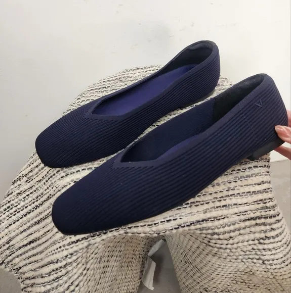 Vivaia Margot Square Toe Navy Blue Size 43 Flats
