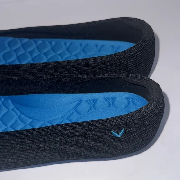 VIVAIA Margot Walker Women’s Lightweight Square Toe V Cut Flats Size 11 Wide NEW