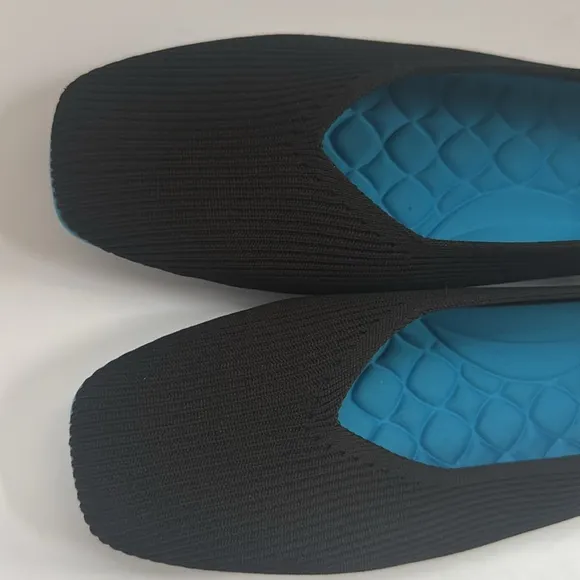 VIVAIA Margot Walker Women’s Lightweight Square Toe V Cut Flats Size 11 Wide NEW