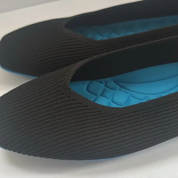 VIVAIA Margot Walker Women’s Lightweight Square Toe V Cut Flats Size 11 Wide NEW