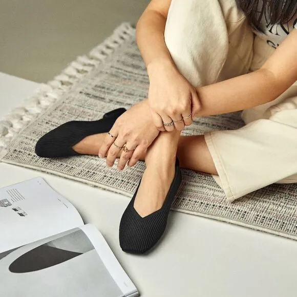 VIVAIA Square-Toe V-Cut Flats ‎ black size EU/39.5 US/8.5