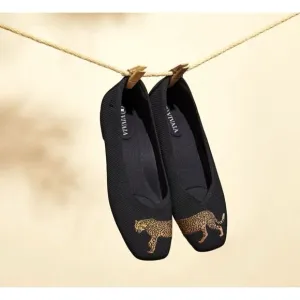 Vivaia Square-Toe V-Cut Flats (Margot 2.0) in Black - Cheetah Size 37.5 /Néw