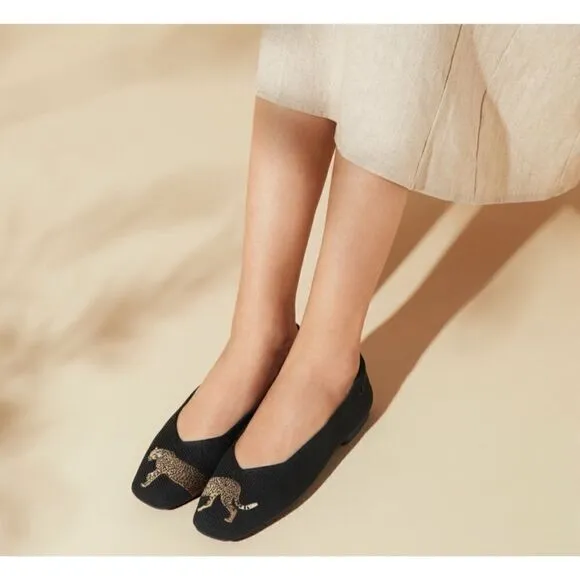 Vivaia Square-Toe V-Cut Flats (Margot 2.0) in Black - Cheetah Size 37.5 /Néw