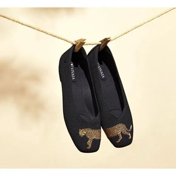 Vivaia Square-Toe V-Cut Flats (Margot 2.0) in Black - Cheetah Size 37.5 /Néw