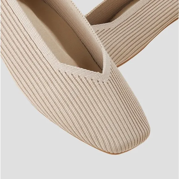 Vivaia Square-Toe V-Cut Flats (Margot 2.0) size 39 NWOT