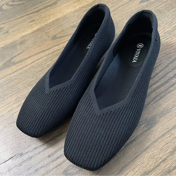 VIVAIA Square-Toe V-Cut Flats (Margot 2.0)