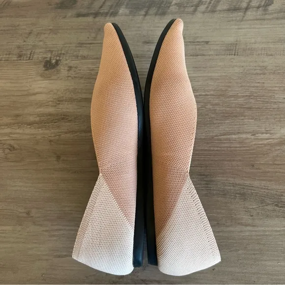 Vivaia Valencia Pointed Toe V-Cut Flats Wheat Nature Two Tone Size EU-40 / US-9