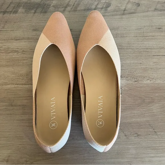 Vivaia Valencia Pointed Toe V-Cut Flats Wheat Nature Two Tone Size EU-40 / US-9