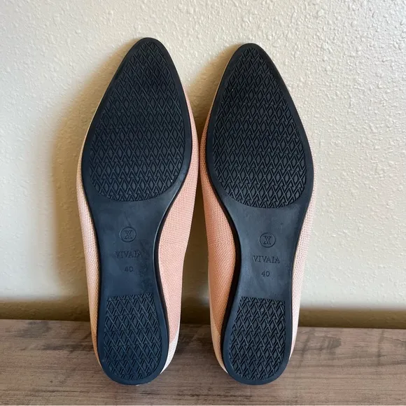 Vivaia Valencia Pointed Toe V-Cut Flats Wheat Nature Two Tone Size EU-40 / US-9