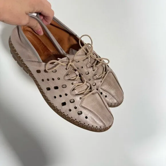 Volks Walker Moonwalk Leather Slip Ons Laser Cut Sneakers Flats Comfort Shoes 39