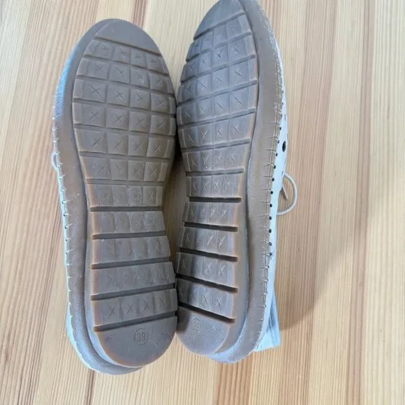 Volks Walker Moonwalk Leather Slip Ons Laser Cut Sneakers Flats Comfort Shoes 39
