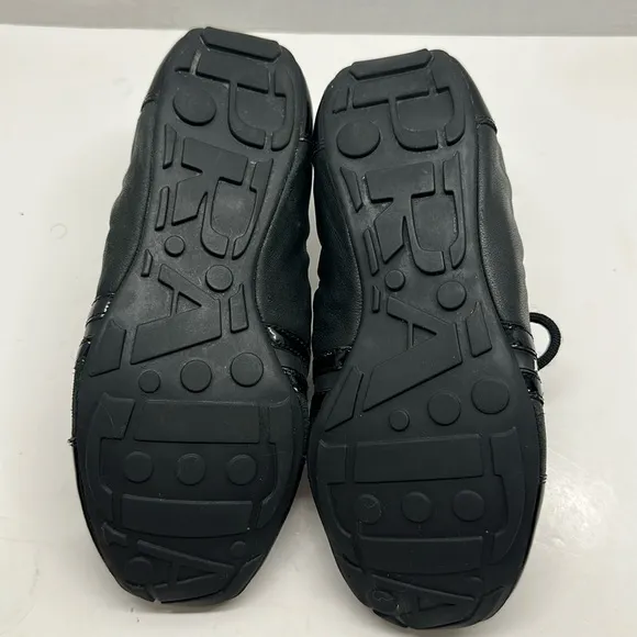 VTG Prada Black Patent Leather Loafers