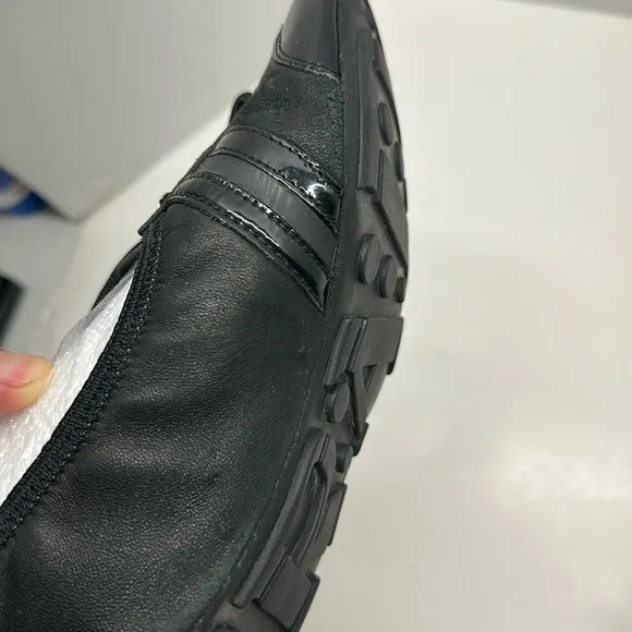 VTG Prada Black Patent Leather Loafers