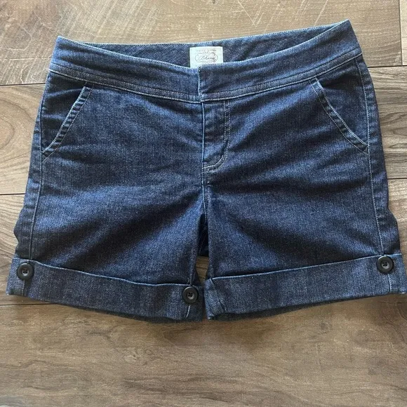 White House Black Market Denim Trouser Shorts Size 10 Rolled Hem Dark Wash