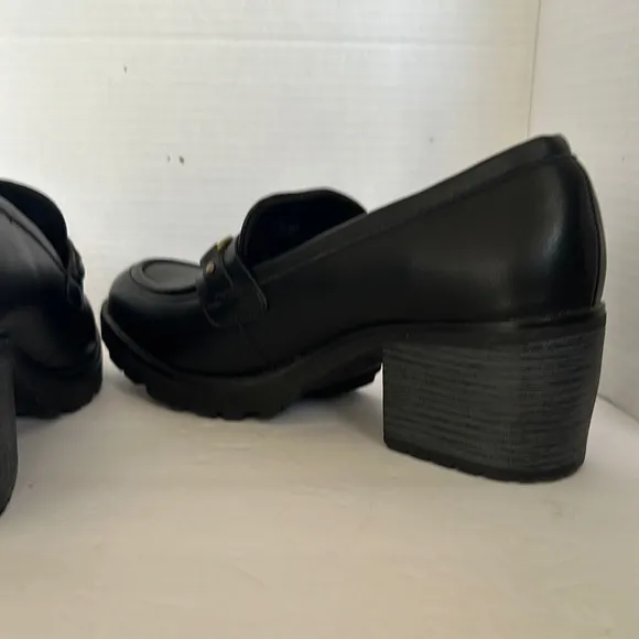 White Mountain Booster Black Chunky Heel Loafers Size 8M - Y2K Vintage Style