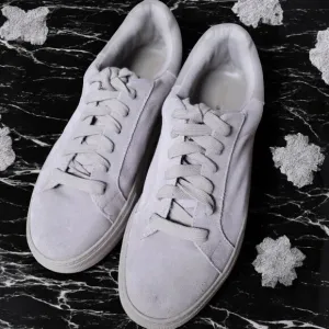 Winnie Harlow X SM Gray Suede Platform Sneakers Womens SZ 7.5M
