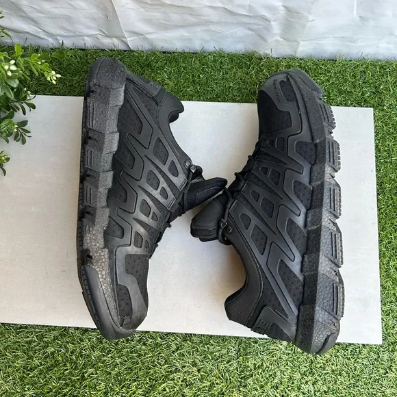 Wolverine MEN REV VENT ULTRASPRINGTDURASHOCKS CARBONMAX shoes Sz 10 gently used