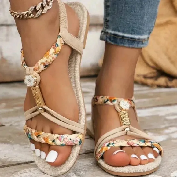 Women Summer Woven Flat Sandals Lightweight Slip Resistant Beach Sandals