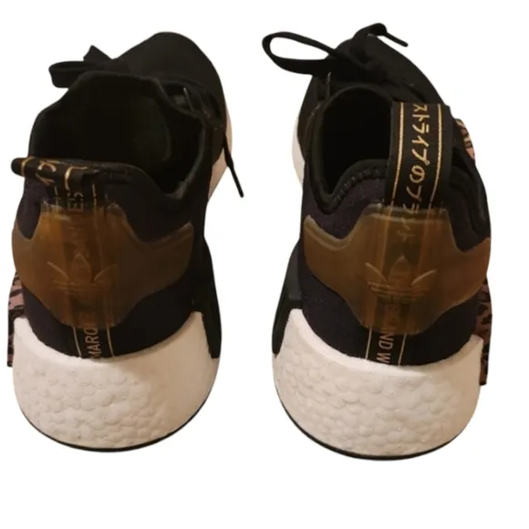 Women's Adidas Originals NMD-R1 Cheetah Print Tennis Shoes