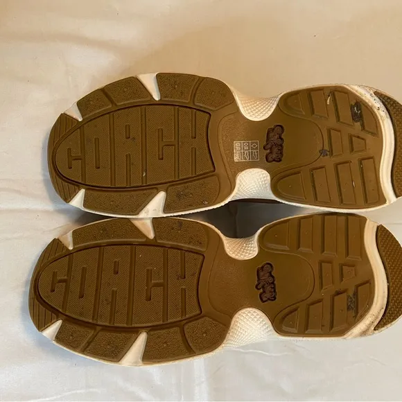 Women’s Coach Tech Runner Khaki/Saddle Logo Sneakers Sz 9B