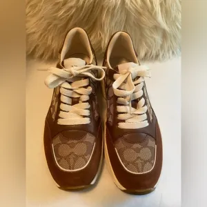 Women’s Coach Tech Runner Khaki/Saddle Logo Sneakers Sz 9B
