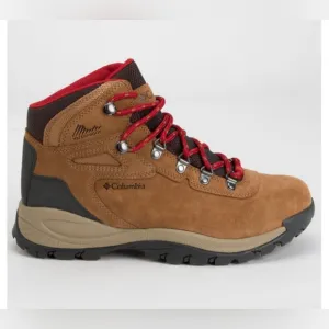 WOMEN'S COLUMBIA NEWTON RIDGE PLUS WATERPROOF AMPED HIKING BOOTS