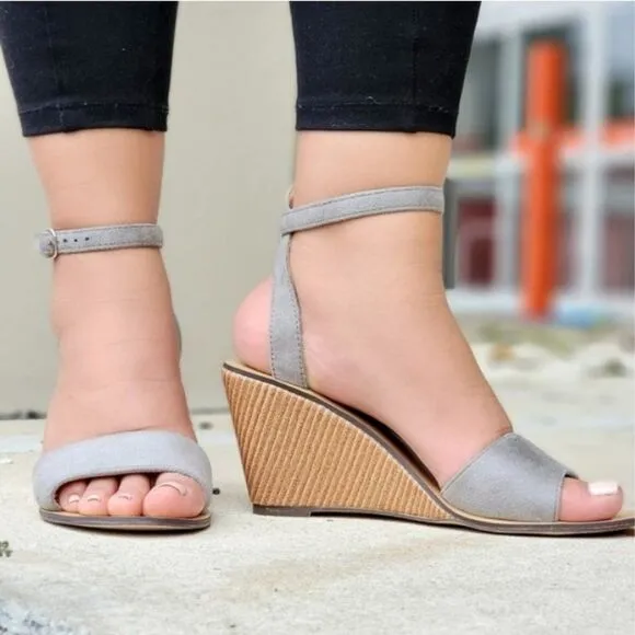 Women's Grey Suede Wedge Sandal