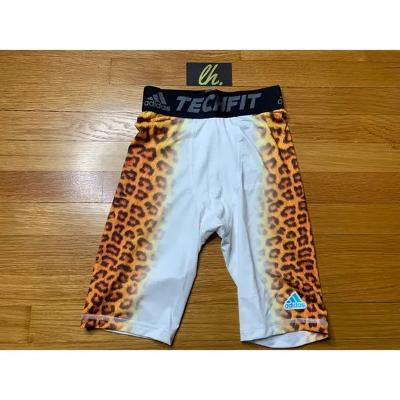 Women’s Small Adidas Tech Fit Cheetah Print Compression Tight Shorts CD1066