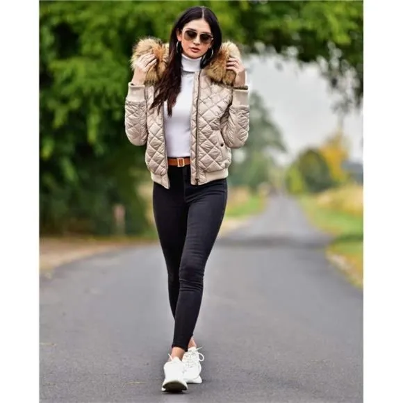 Women's Winter Thicken Coat Short Down Jacket Quilted Parka with Fur Hood
