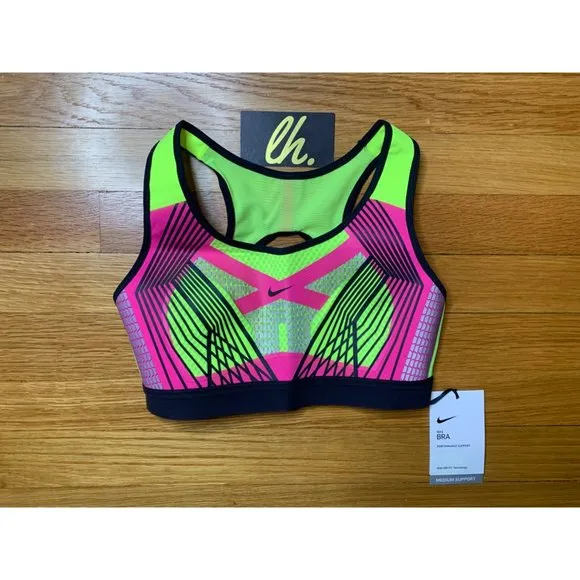Women’s X Small Nike Classic Tech Pack Dri Fit Light Support Sports Bra AQ0152-7