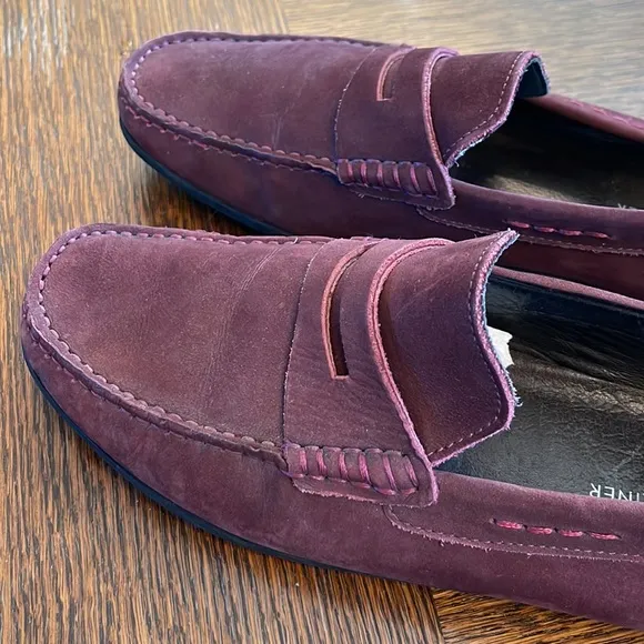 💕x2HP💕Donald J. Pliner Igor men’s burgundy suede loafers