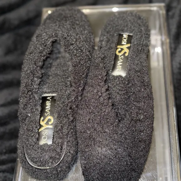 Yosi Samra Black Flats for Effortless Elegance