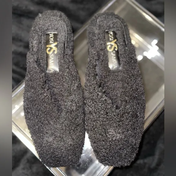 Yosi Samra Black Flats for Effortless Elegance