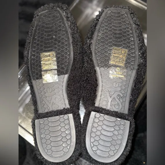 Yosi Samra Black Flats for Effortless Elegance